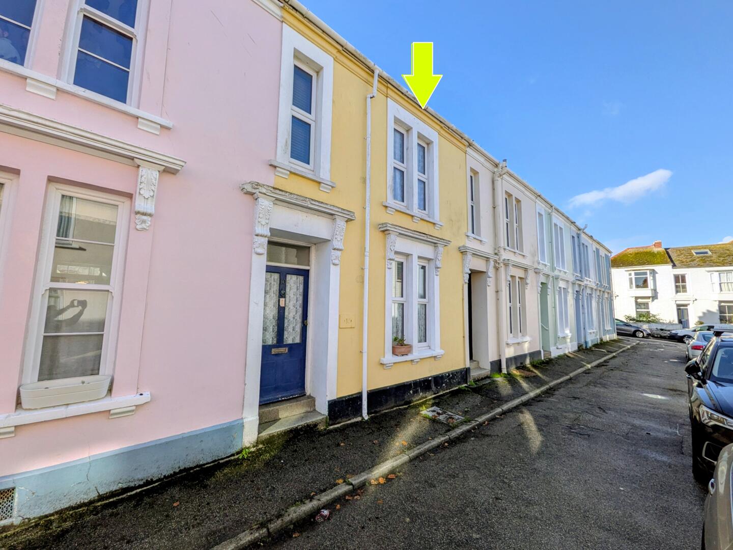 3 bed property in Raleigh Place, Falmouth